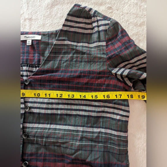 Madewell V-Neck Button-Down Shirt in Pineview Plaid - Picture 13 of 13